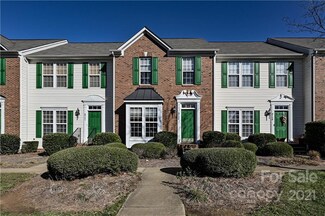 9735 Mallard Glen Dr, Charlotte, NC 28262