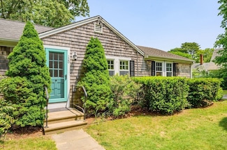 120 Main St, Cotuit, MA 02635