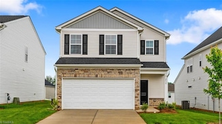 2539 Raspberry Hill Dr, Pfafftown, NC 27040