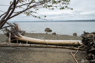 6206 Crescent Beach Rd NW, Vaughn, WA 98394