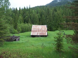 5431 Box Canyon Rd, Ione, WA 99139