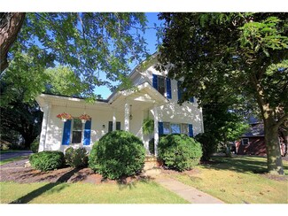 1121 Alabama Ave NW, North Lawrence, OH 44666