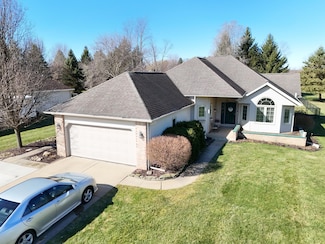 50 Peter Pan Ln, Marshall, MI 49068