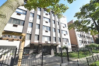 6021 N Winthrop Ave Unit 407, Chicago, IL 60660