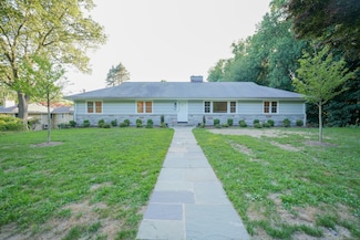 45 Frenchtown Rd, Trumbull, CT 06611