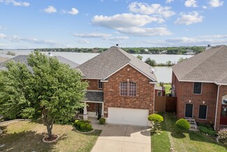 5365 Grenada Dr, Fort Worth, TX 76119