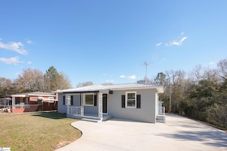 287 Houston St, Laurens, SC 29360