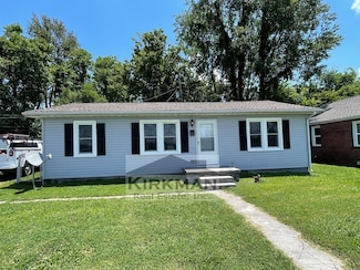2736 Green Ln, Hopkinsville, KY 42240
