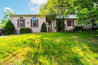 500 Stoneybrook Ln, Canfield, OH 44406