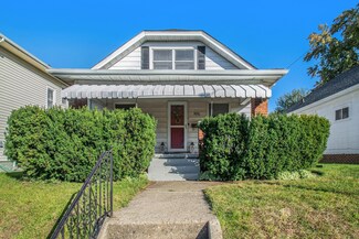 1716 Nash St, South Bend, IN 46613