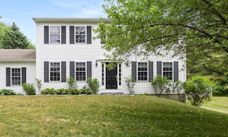 14 Orchard Ln, Lamoine, ME 04605