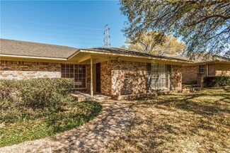7617 Dentcrest Dr, Dallas, TX 75254