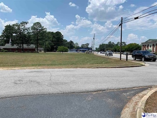 1392 2nd Loop Rd, Florence, SC 29501