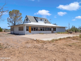 841 Hermosa Dr, Chaparral, NM 88081
