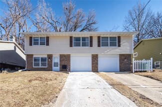 2017 64th St, Windsor Heights, IA 50324