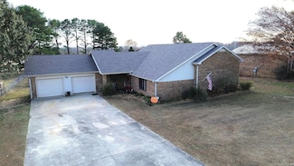 510 Hillview Dr, Paragould, AR 72450