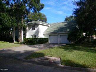111 River Bluff Dr, Ormond Beach, FL 32174