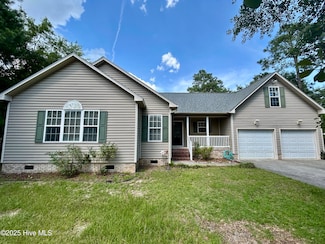 245 Doral Dr, Hampstead, NC 28443