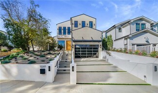 12207 Valleyheart Dr, Studio City, CA 91604