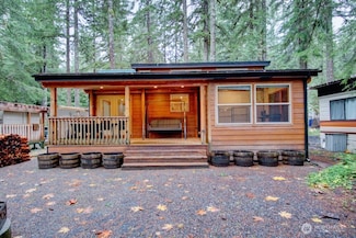 183 Big River Blvd E, Deming, WA 98244