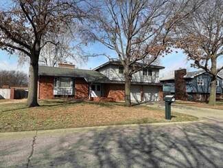 3231 N Clarence Cir, Wichita, KS 67204