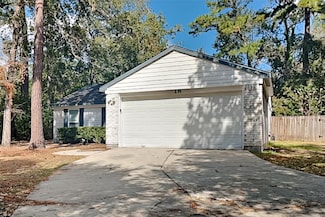 15 N Wavy Oak Cir, Spring, TX 77381
