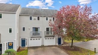 58 Profile Cir, Nashua, NH 03063