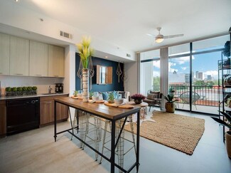 935 Marietta St NW Unit 202, Atlanta, GA 30318