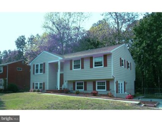 105 Parkview Rd, Stratford, NJ 08084