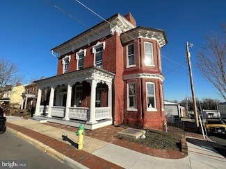 418 N Loudoun St Unit 2, Winchester, VA 22601