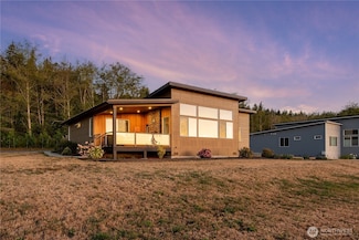 446 Lehman Dr, Camano Island, WA 98282