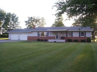 2572 County Road 19, Waterloo, IN 46793