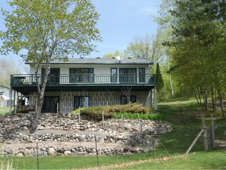 12551 Executive Acres Rd, Brainerd, MN 56401