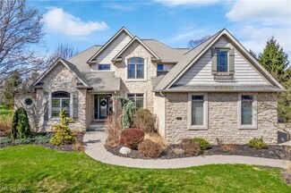 1585 Yorkshire Trace SE, Canton, OH 44709