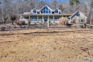411 Island Dr, Scottsboro, AL 35769