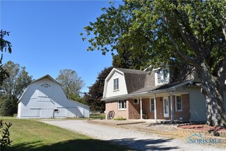 8300 Jeffers Rd, Grand Rapids, OH 43522
