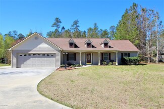 106 Dolores Ct, Havelock, NC 28532