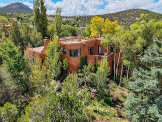 525 Camino Militar, Santa Fe, NM 87501