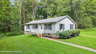 205 Dark Hollow Rd, Montrose, PA 18801