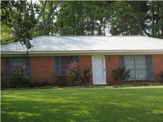 2050 County Line Rd, Crystal Springs, MS 39059