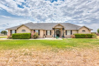 7593 Plantation Ct, Wall, TX 76957