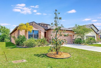6449 NW Castlebrook Ave, Port Saint Lucie, FL 34983