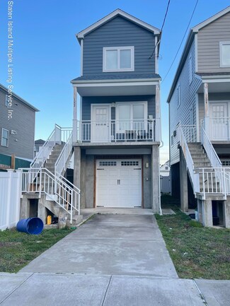1032 Olympia Blvd, Staten Island, NY 10306