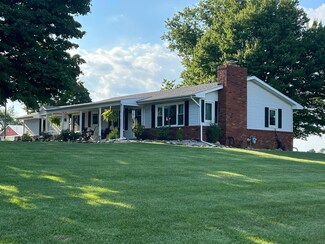 3396 W Clark St, Rensselaer, IN 47978