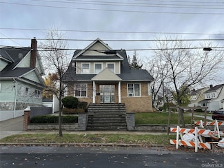 16804 35th Ave, Flushing, NY 11358