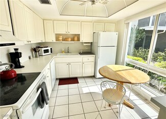 209 Palm Dr Unit 209-1, Naples, FL 34112