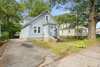 48 Godfrey St, Groton, CT 06340