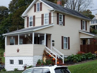 221 S Caroline St, Ebensburg, PA 15931