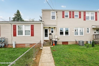 40 Barker Ave, Eatontown, NJ 07724