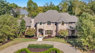 7 S Plymouth Ln, Rogers, AR 72758